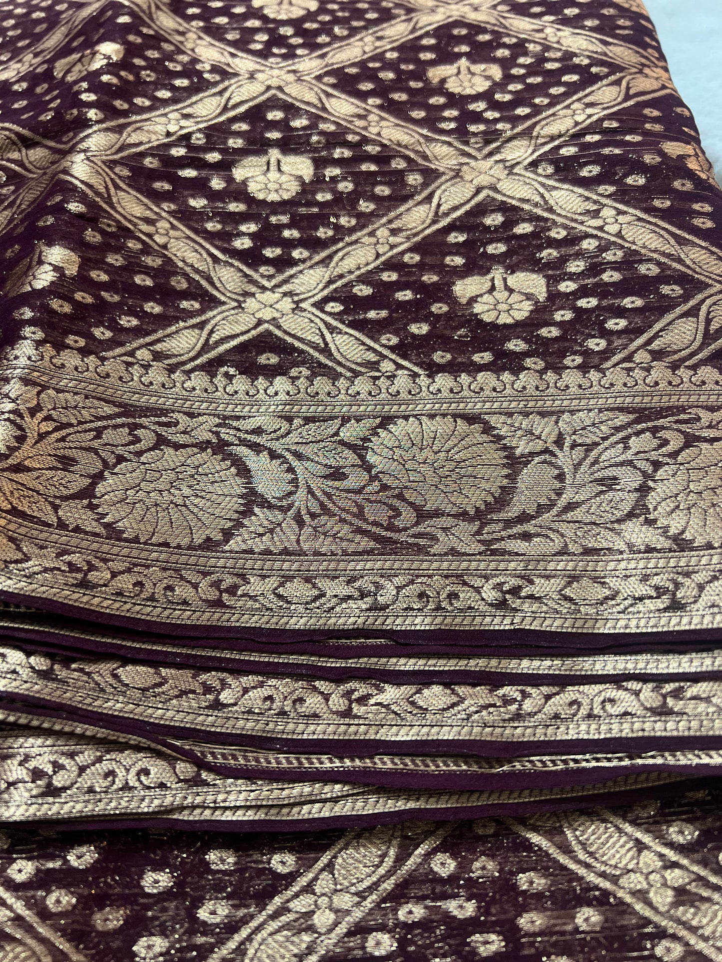 Beautiful Soft Tissue Wine Color Banarasi Saree with Soft Chiffon Banarasi Border Blouse Piece.