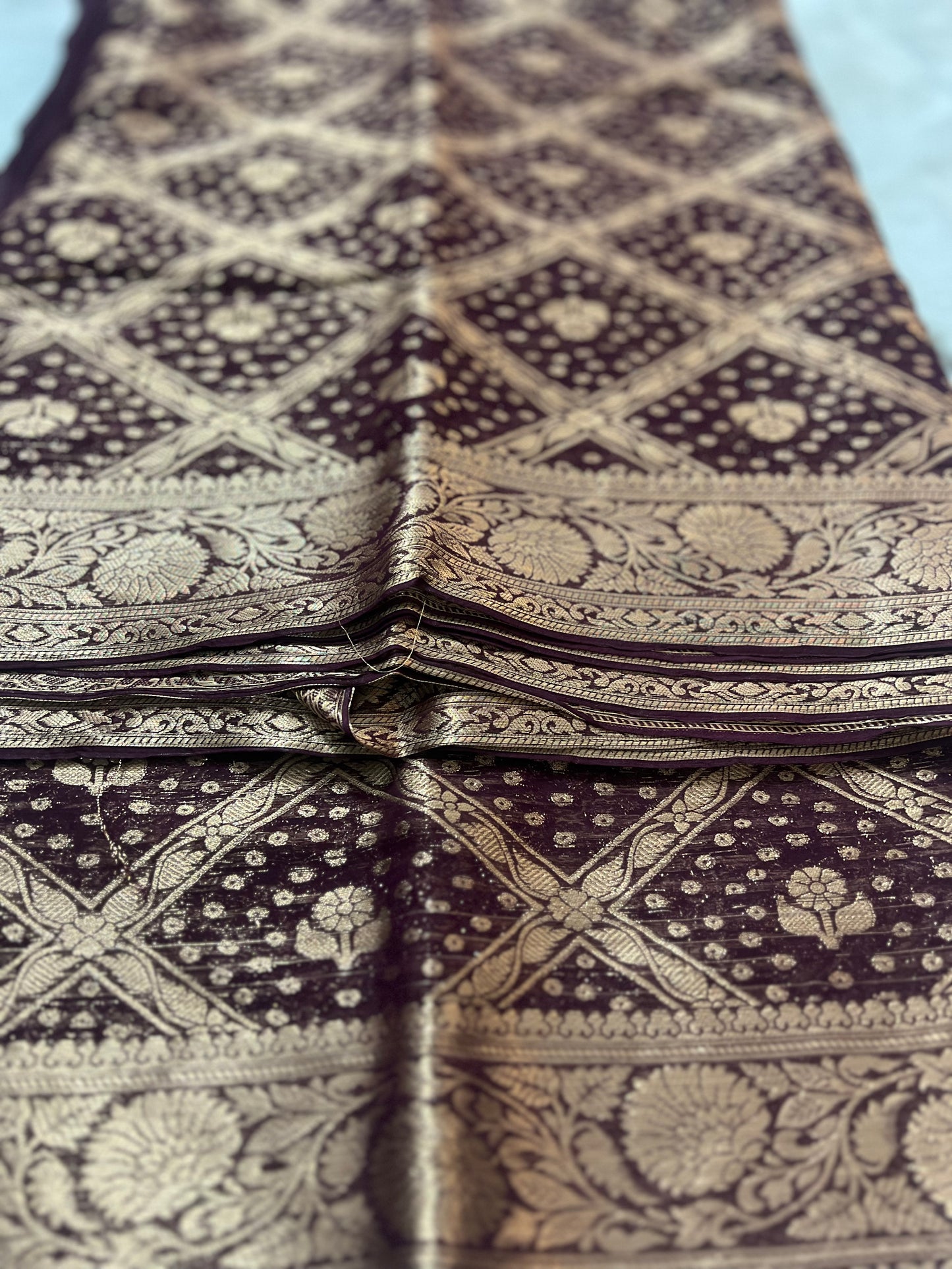 Beautiful Soft Tissue Wine Color Banarasi Saree with Soft Chiffon Banarasi Border Blouse Piece.