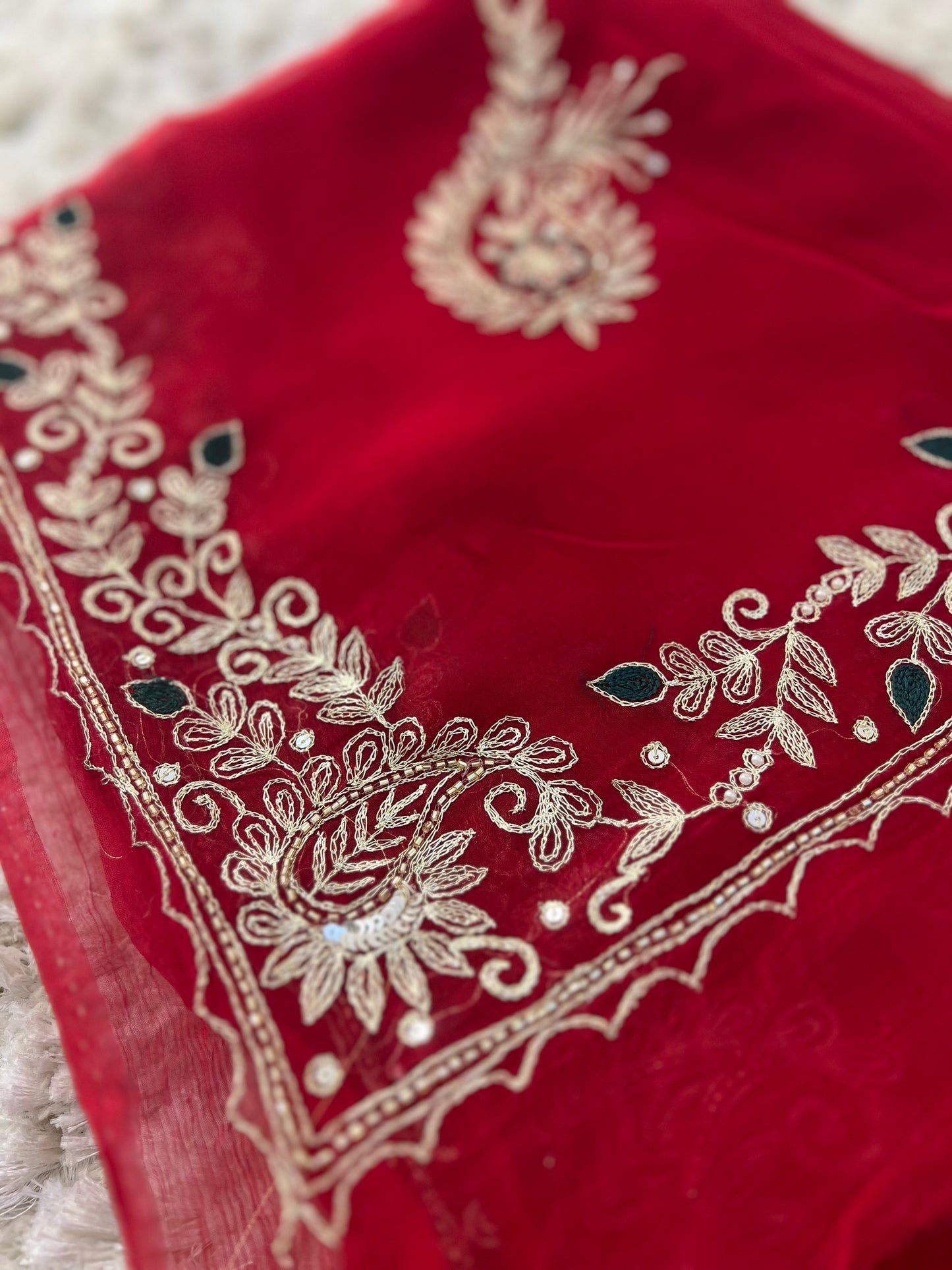 Pure Chiffon Pita Work, Sari with Green Crêpe Blouse Piece with Peta Work Saree