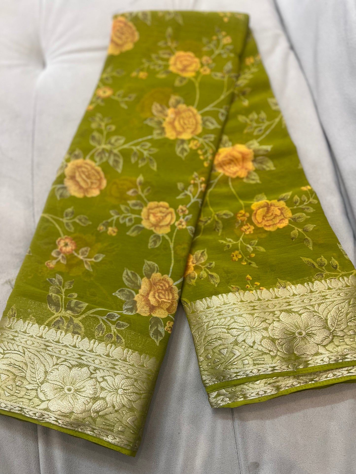 Mehandi Green Beautiful Printed Crepe Sarees with Heavy Border and Same Blouse Piece