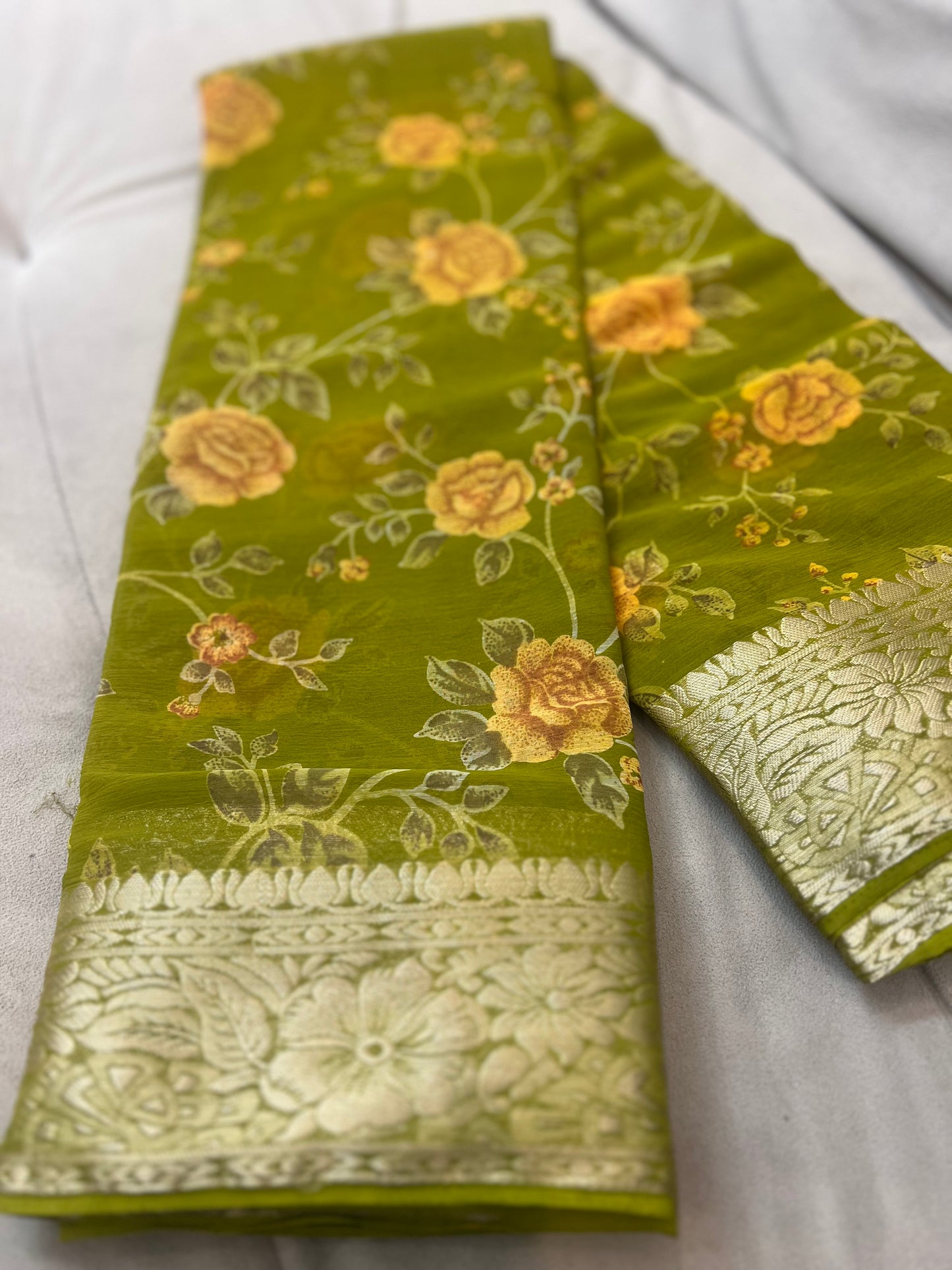 Mehandi Green Beautiful Printed Crepe Sarees with Heavy Border and Same Blouse Piece