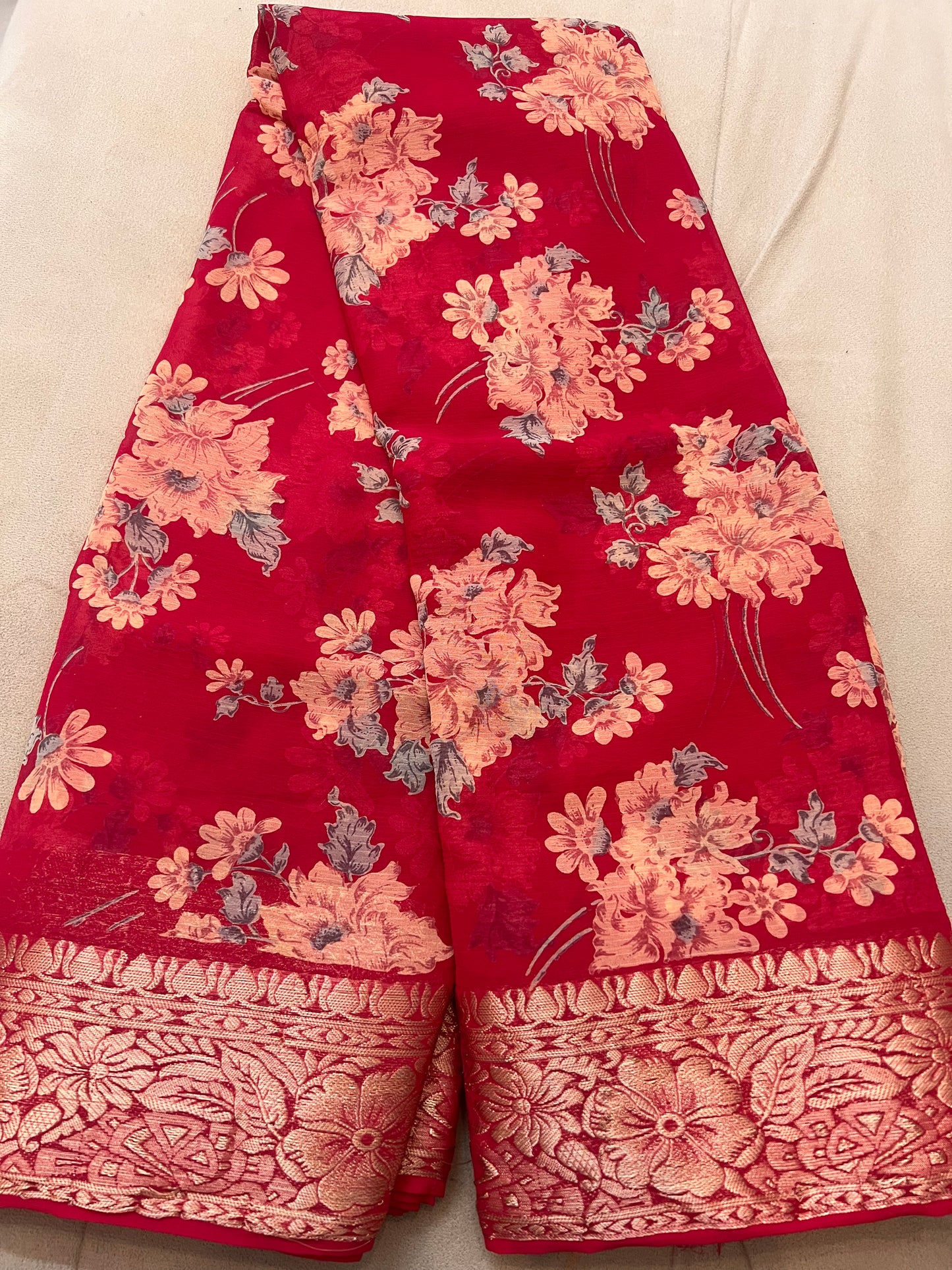 Magenta Pink Beautiful Printed Crepe Sarees with Heavy Border and Same Blouse Piece