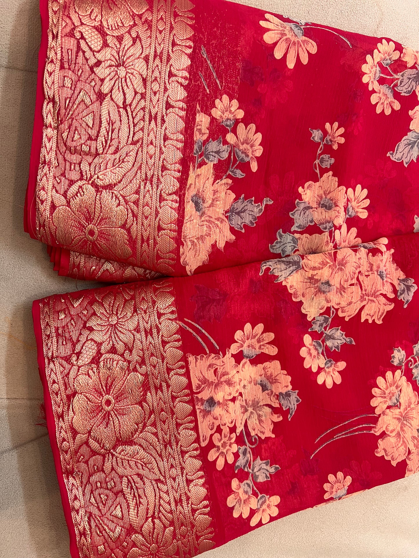 Magenta Pink Beautiful Printed Crepe Sarees with Heavy Border and Same Blouse Piece