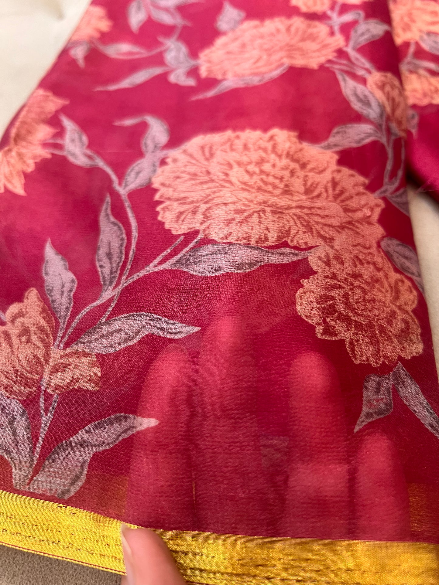 Onion Pink Beautiful Printed Crêpe Sarees With Same Fabric Blouse Piece