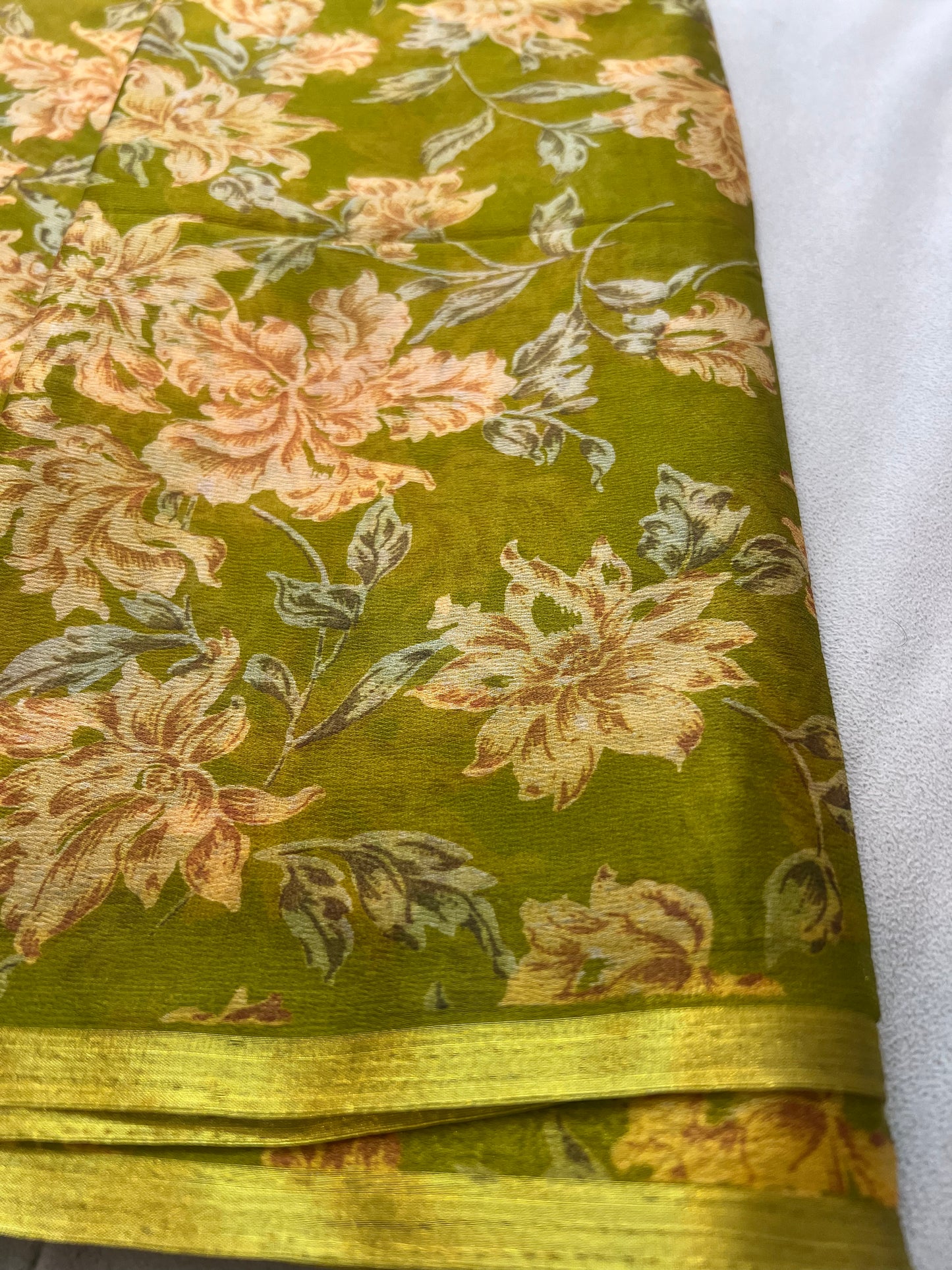 Mehandi Green Beautiful Printed Crêpe Sarees With Same Fabric Blouse Piece