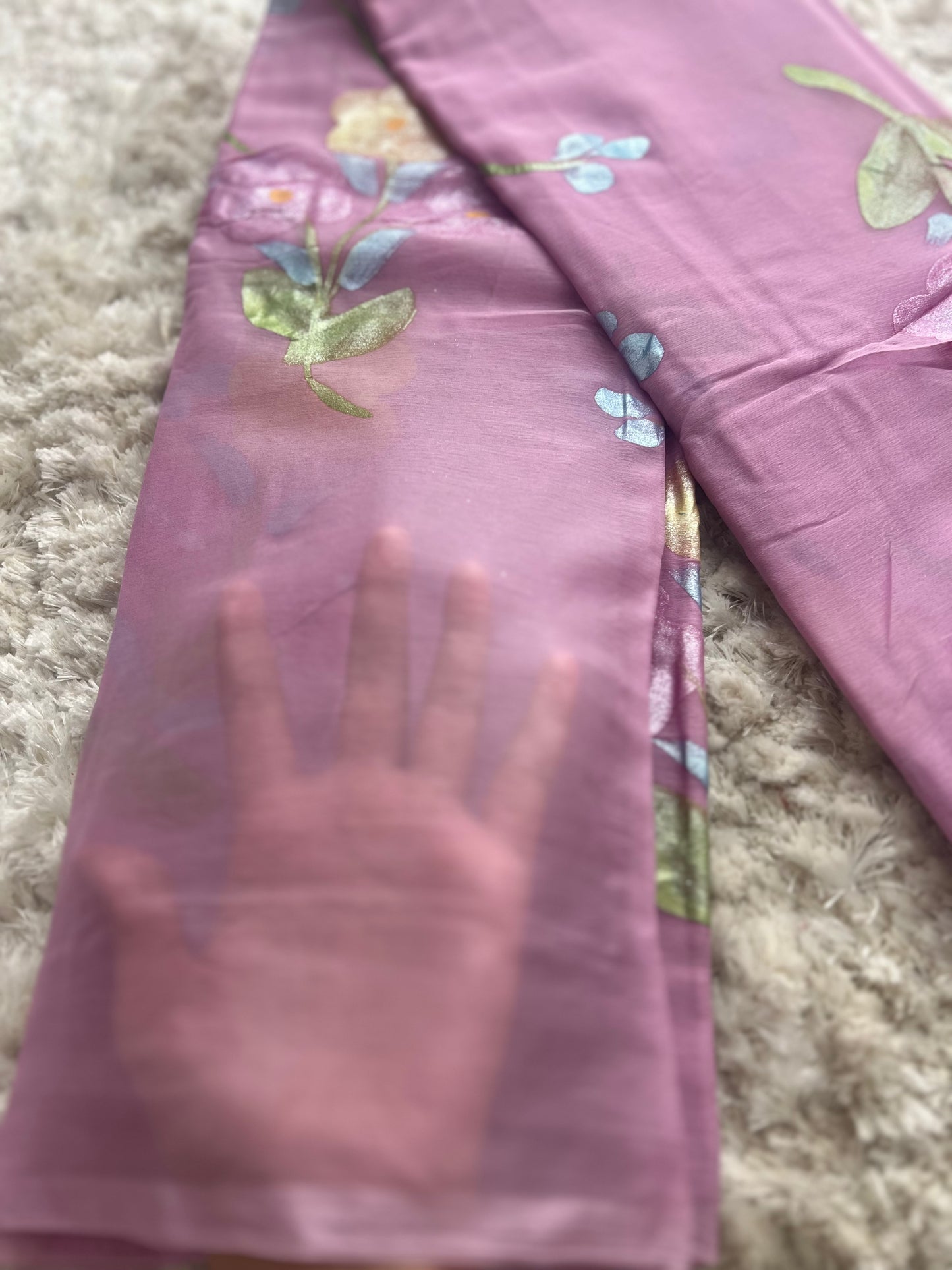 Beautiful Hand Painted Lavendar Colour Chiffon Sarees with Crêpe Blouse Piece