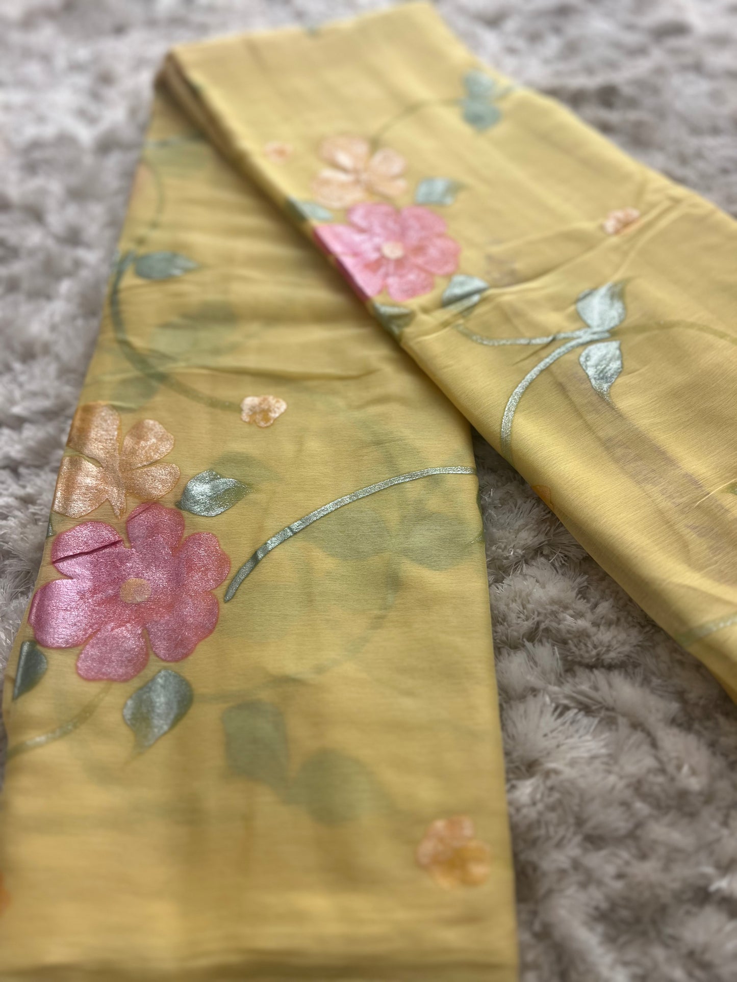 Beautiful Hand Painted Lemon Yellow Colour Chiffon Sarees with Crêpe Blouse Piece