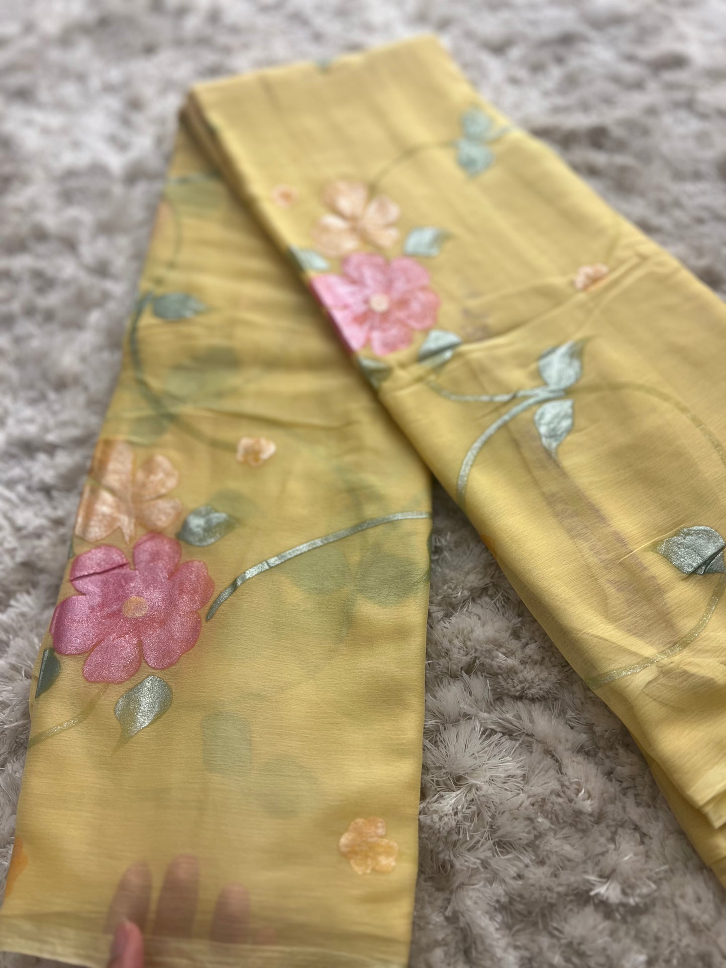 Beautiful Hand Painted Lemon Yellow Colour Chiffon Sarees with Crêpe Blouse Piece