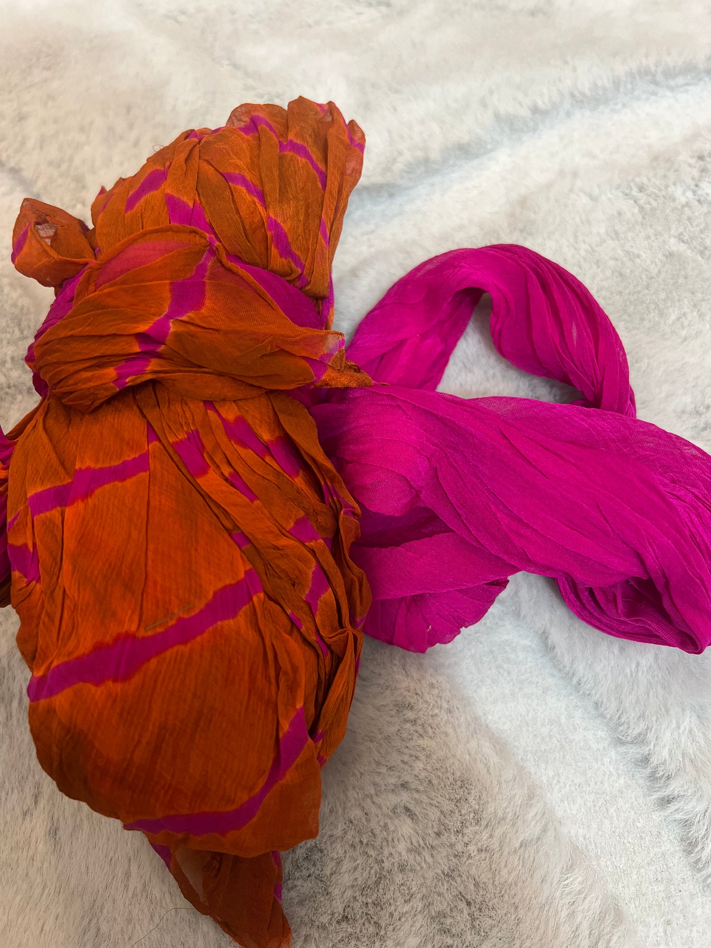 Soft Chinon Lahariya Saree with Purple Blouse Peice