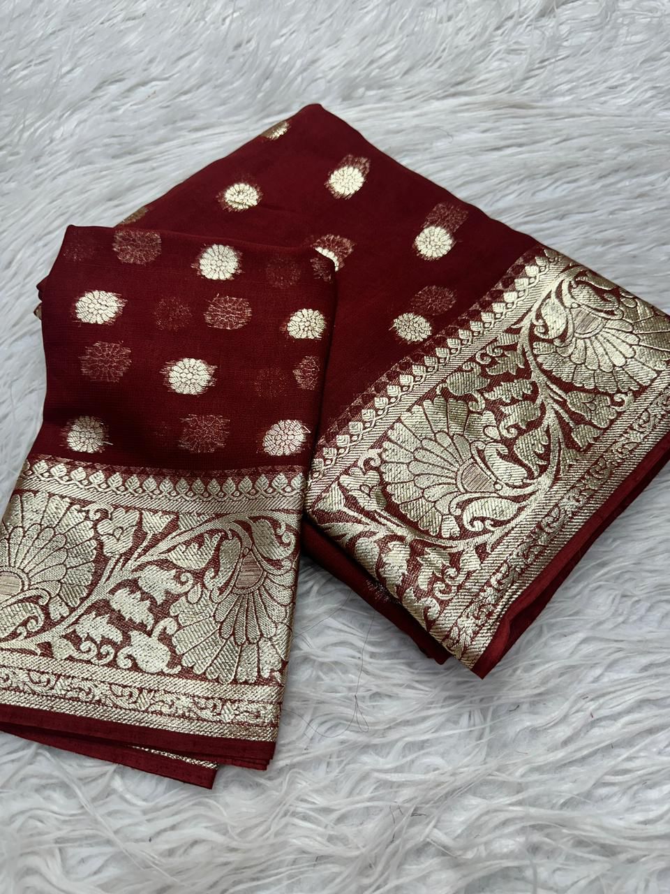 Viscose Gerogette Saree with Running Blouse