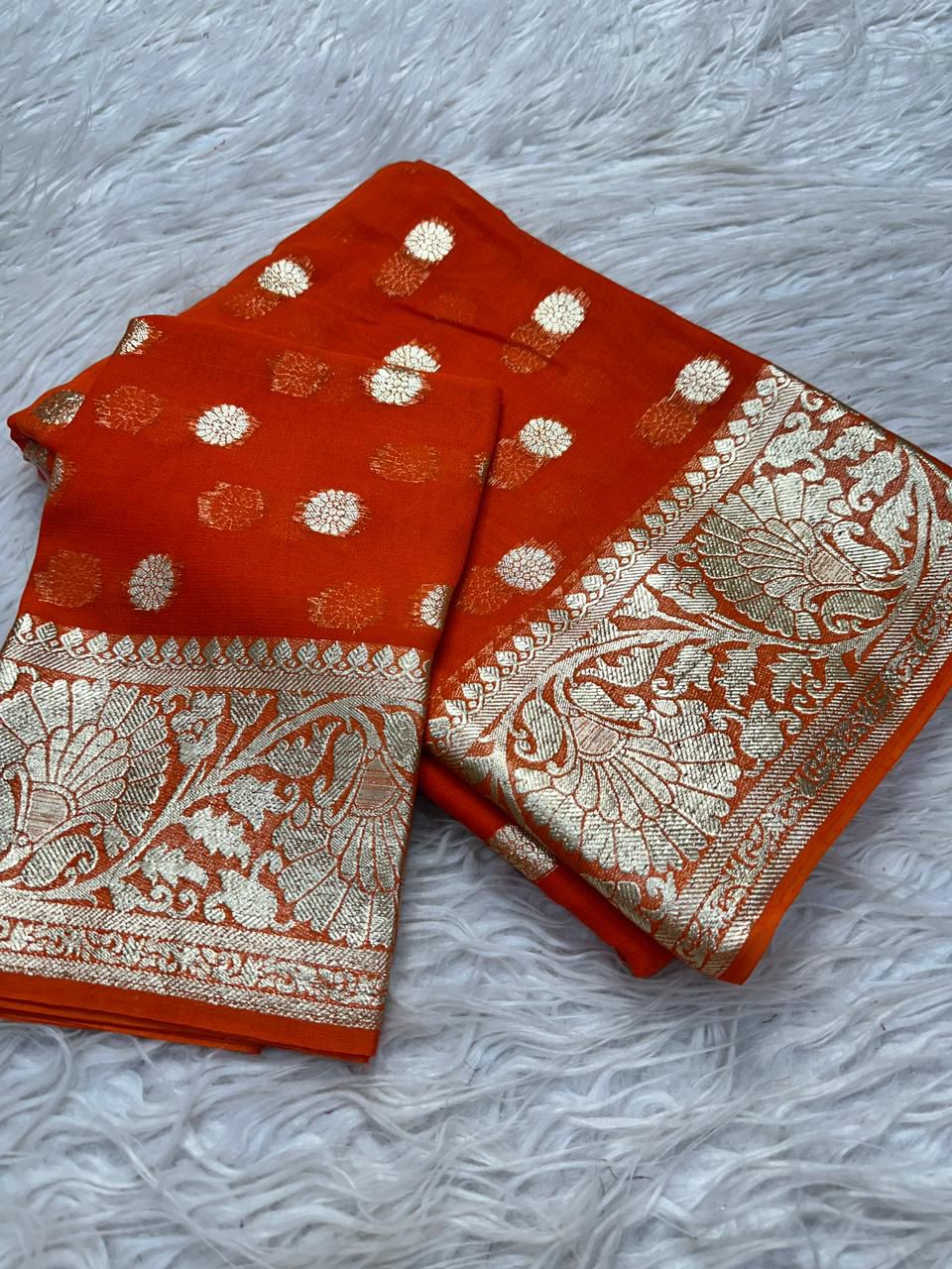 Viscose Gerogette Saree with Running Blouse