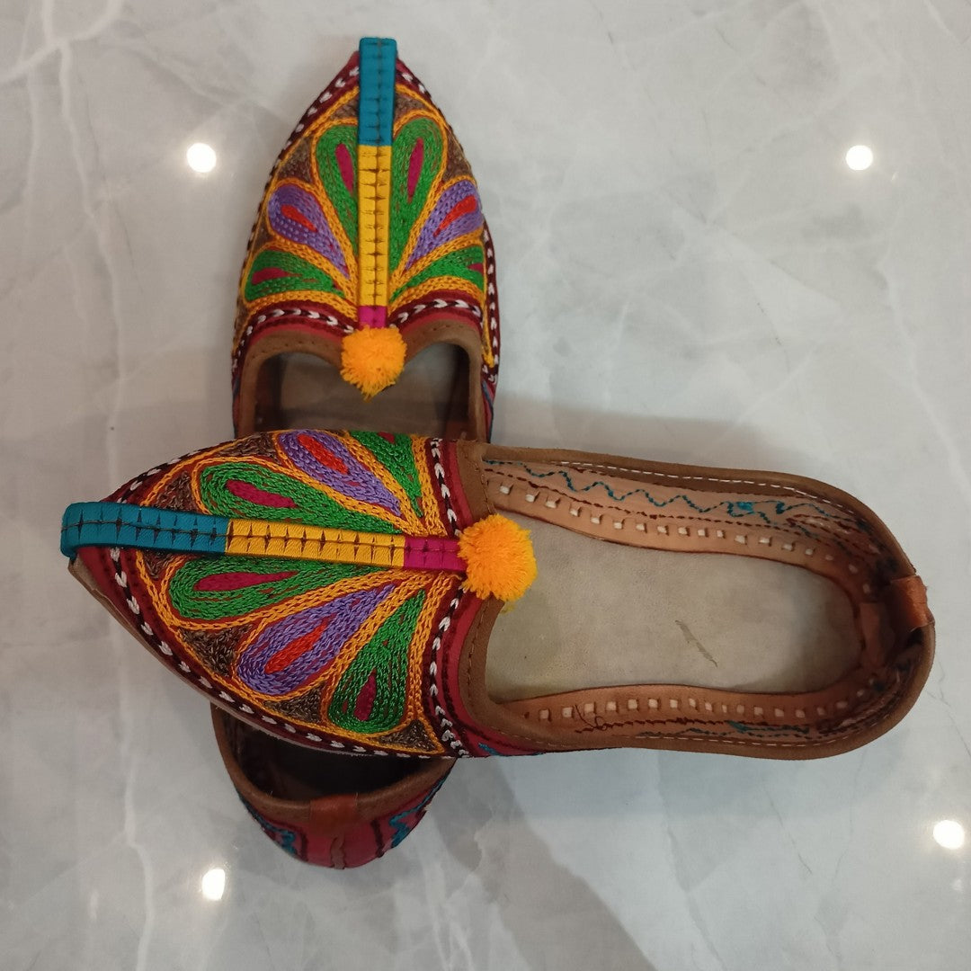 Beautiful Multi-Color Pure Leather Designer Mojadi