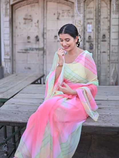 Beautiful Georgette Shaded Saree with Blouse Piece